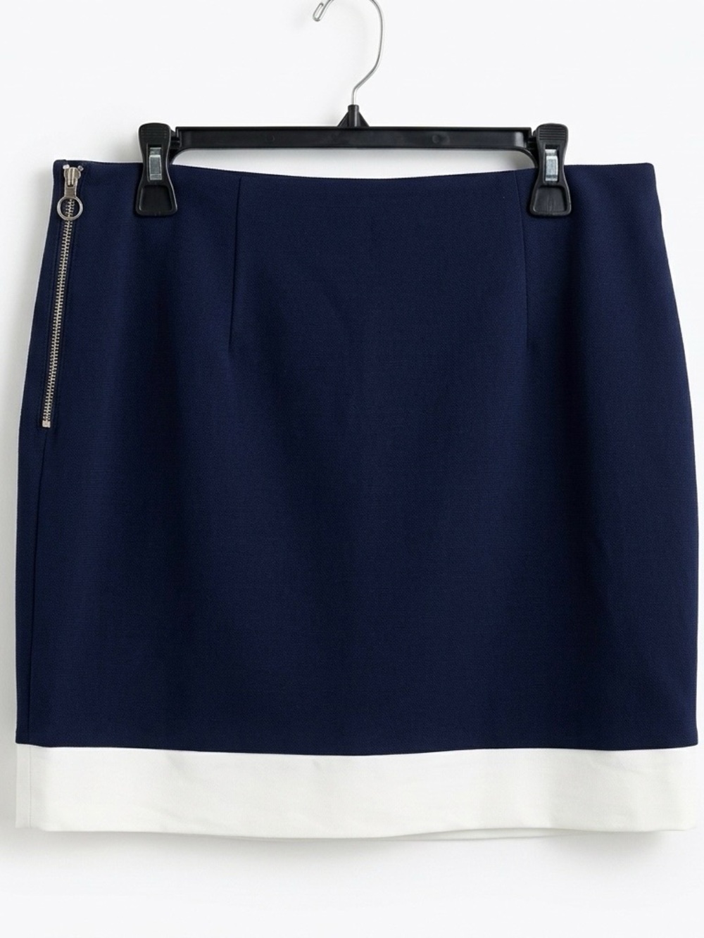 Banana Republic Navy Pencil Skirt with White Hem - Picture 3 of 7